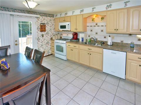 2379 Mount Vernon Ave, Export, PA 15632 photo 2