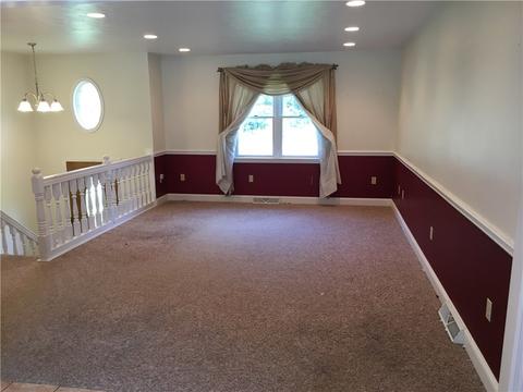 1040 Temple Rd, Monaca, PA 15061 photo 3