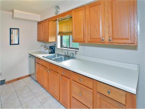 9898 Mark Ave, Irwin, PA 15642 photo 4