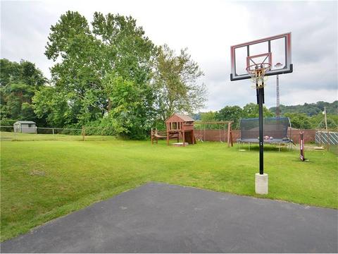 9898 Mark Ave, Irwin, PA 15642 photo 22