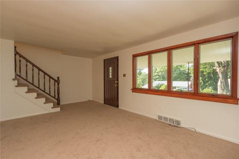 145 Wickham Dr, Monaca, PA 15061 photo 2