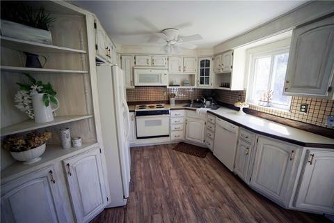 211 Bendix Dr, Coraopolis, PA 15108 photo 10