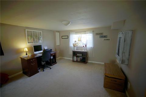 211 Bendix Dr, Coraopolis, PA 15108 photo 4