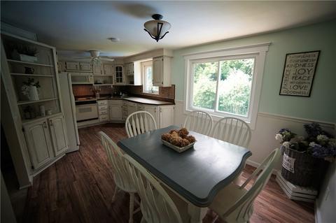 211 Bendix Dr, Coraopolis, PA 15108 photo 8