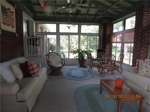 381 Corey Dr, Irwin, PA 15642 photo 7