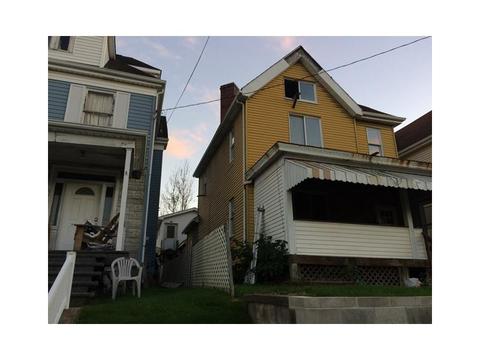130 Franklin Ave, Vandergrift, PA 15690 photo 1
