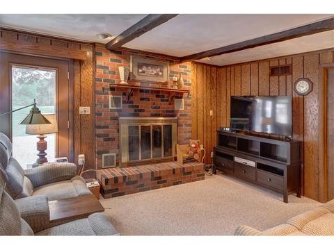 209 Rustic Dr, Irwin, PA 15642 photo 11
