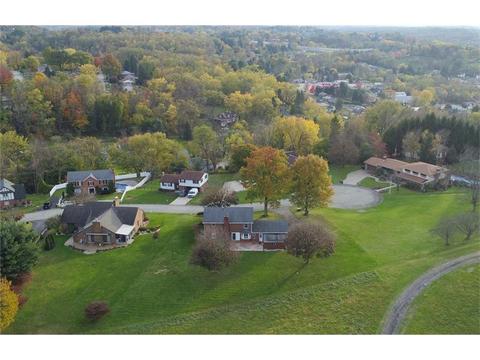 209 Rustic Dr, Irwin, PA 15642 photo 2