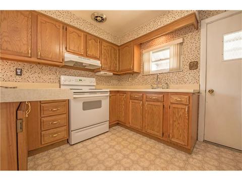1600 Sandy Hill Rd, Irwin, PA 15642 photo 5