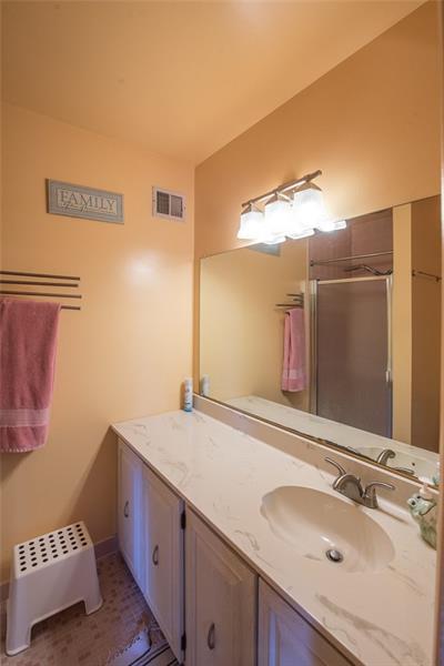 310 Williamsburg Ln, Export, PA 15632 photo 15
