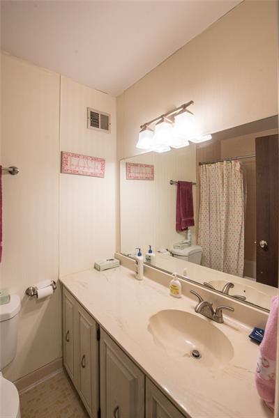 310 Williamsburg Ln, Export, PA 15632 photo 14