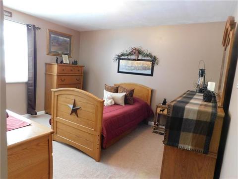 1713 9th St, Irwin, PA 15642 photo 10