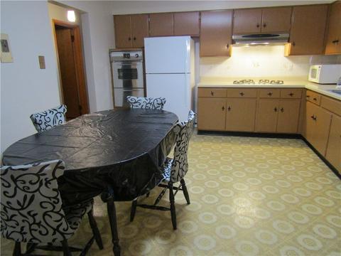 105 Rush Ave, New Eagle, PA 15067 photo 14