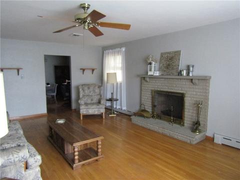 105 Rush Ave, New Eagle, PA 15067 photo 6