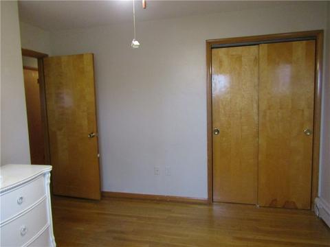 105 Rush Ave, New Eagle, PA 15067 photo 18