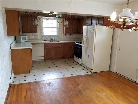 1019 Second St, Clairton, PA 15025 photo 5