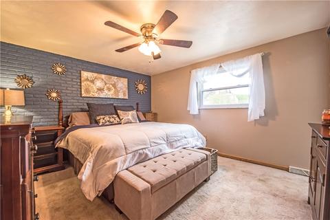 20 Cambridge Dr, Irwin, PA 15642 photo 8