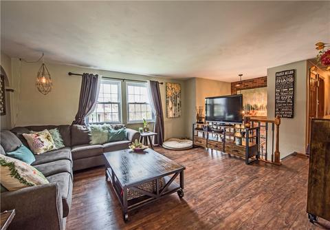 20 Cambridge Dr, Irwin, PA 15642 photo 3