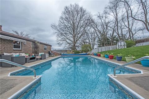 20 Cambridge Dr, Irwin, PA 15642 photo 20