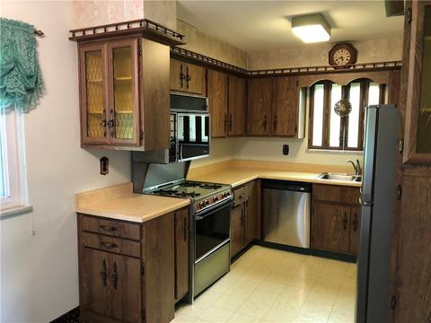 108 Circle Dr, Monaca, PA 15061 photo 3
