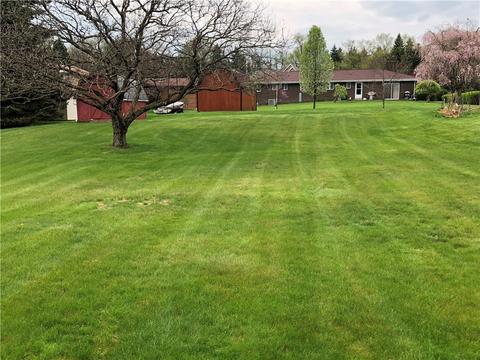 108 Circle Dr, Monaca, PA 15061 photo 2