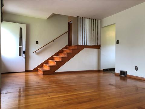 108 Circle Dr, Monaca, PA 15061 photo 7
