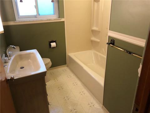108 Circle Dr, Monaca, PA 15061 photo 10