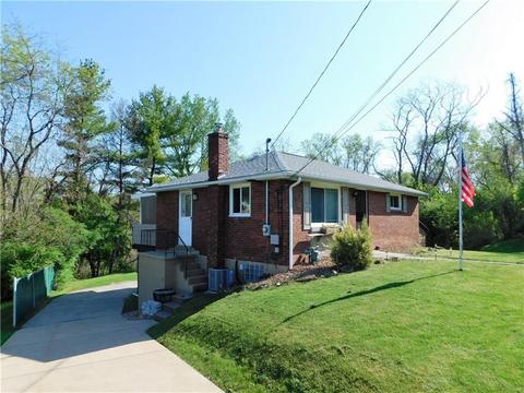 80 Forest Dr, Irwin, PA 15642 photo 1