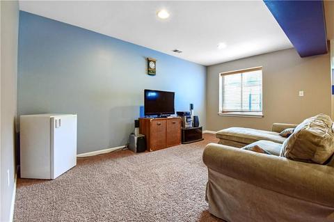 2461 Devlin Ct, Irwin, PA 15642 photo 23