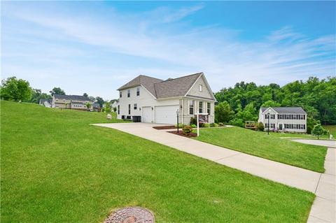 2461 Devlin Ct, Irwin, PA 15642 photo 2