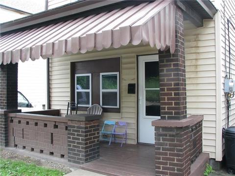 35 Miller Ave, Braddock, PA 15104 photo 2