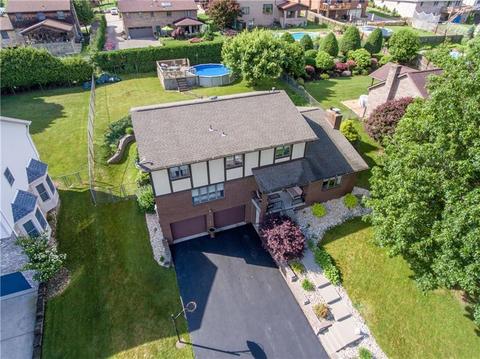 591 Adele Dr, Irwin, PA 15642 photo 2