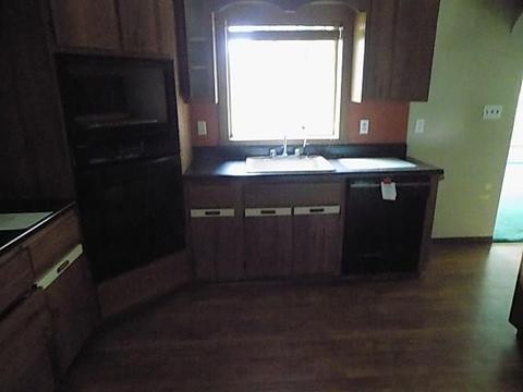 611 Turnpike St, Irwin, PA 15642 photo 15