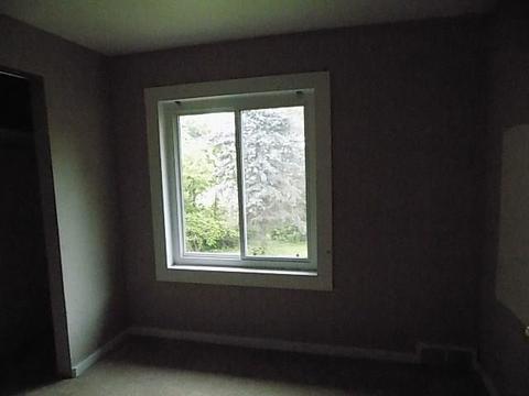 611 Turnpike St, Irwin, PA 15642 photo 12