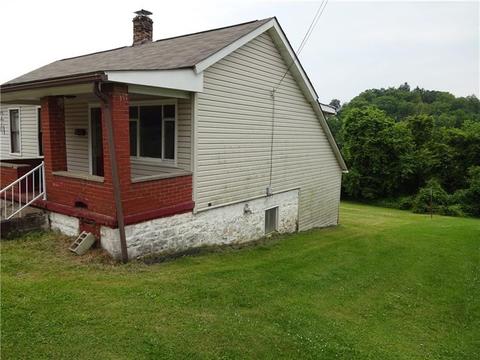 500 Jackson St, Irwin, PA 15642 photo 3