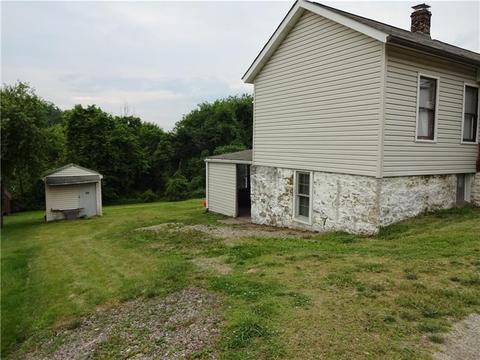 500 Jackson St, Irwin, PA 15642 photo 2