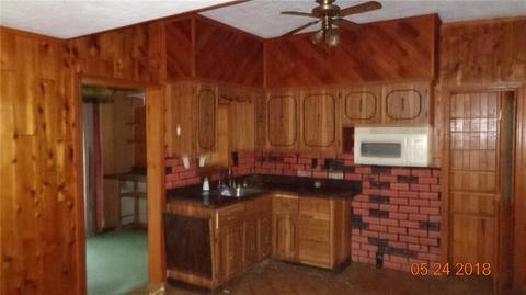 20 1st St, Irwin, PA 15642 photo 4