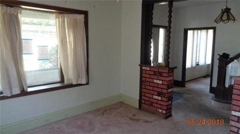 20 1st St, Irwin, PA 15642 photo 2