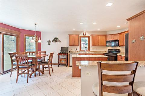 2807 Spring View Ct, Export, PA 15632 photo 7