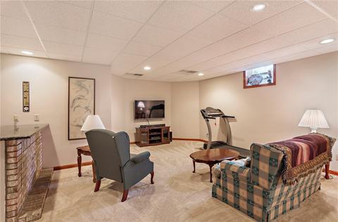 2807 Spring View Ct, Export, PA 15632 photo 18