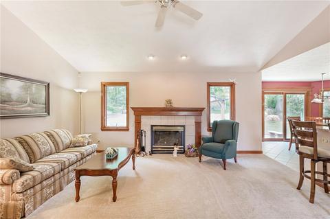 2807 Spring View Ct, Export, PA 15632 photo 5