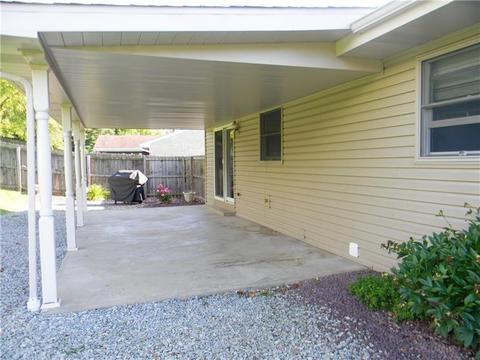 2235 Robert St, Irwin, PA 15642 photo 6