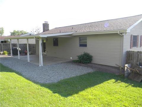 2235 Robert St, Irwin, PA 15642 photo 4