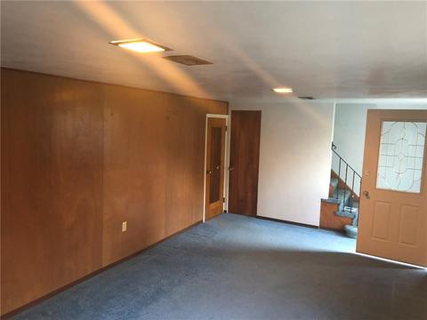 980 Abrams Dr, Irwin, PA 15642 photo 4