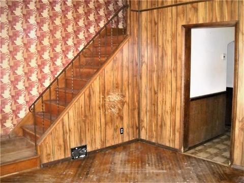 1402 Wolfe Ave, Braddock, PA 15104 photo 2