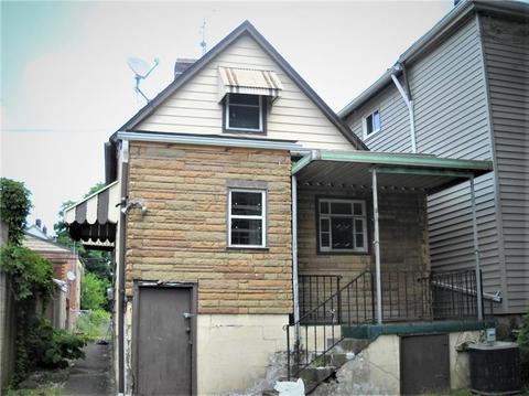 1402 Wolfe Ave, Braddock, PA 15104 photo 9