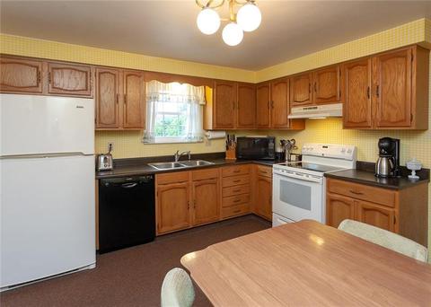 2936 Arrowhead Ct, Export, PA 15632 photo 7
