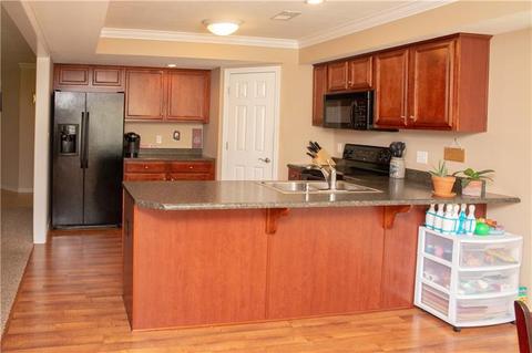 602 Adele Ct, Pittsburgh, PA 15229 photo 6