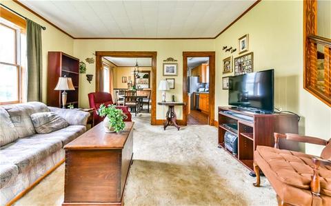 748 Spring St, Harmony, PA 16037 photo 4