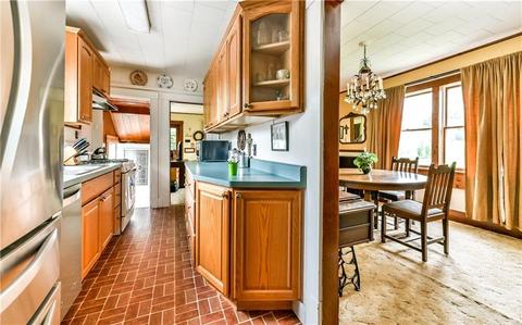 748 Spring St, Harmony, PA 16037 photo 9